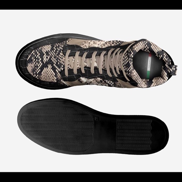 Unisex sneakers python print - Picture 2 of 7